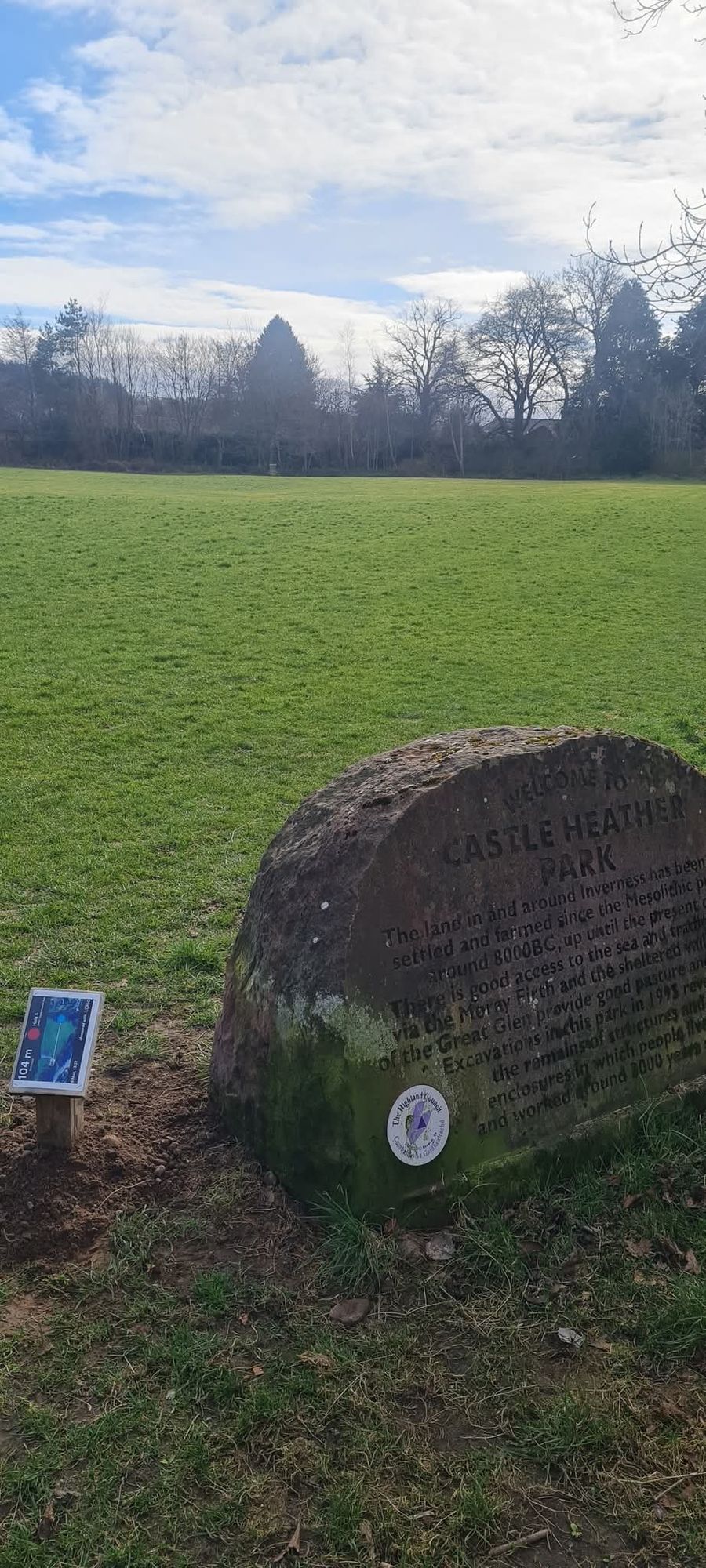 The basket has a close guardian tree
