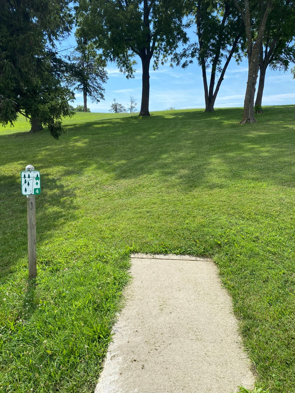 Hole 4 Tee