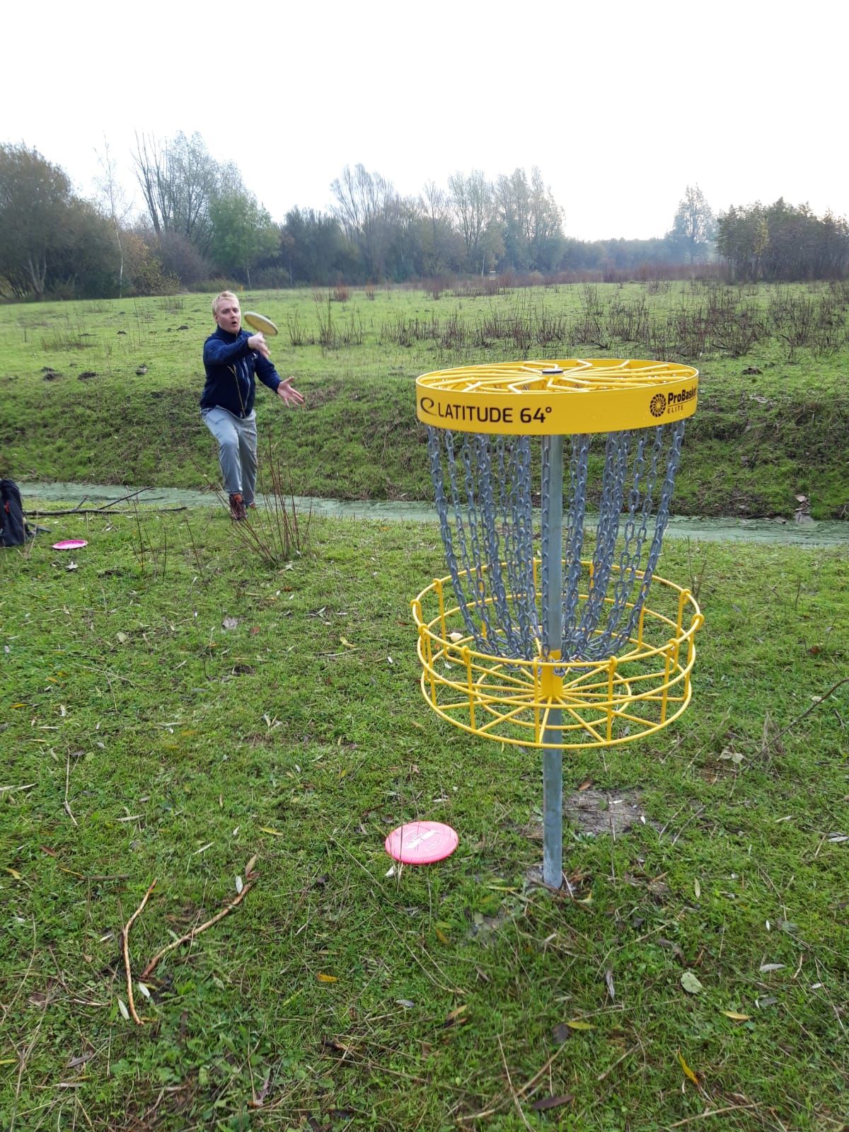 Basket hole 18
