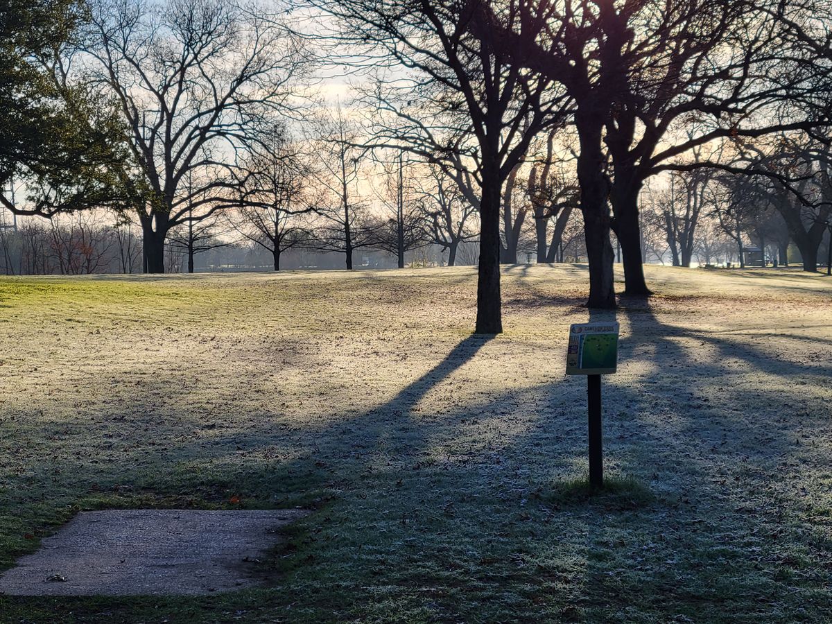 Frosty hole 16, long pad