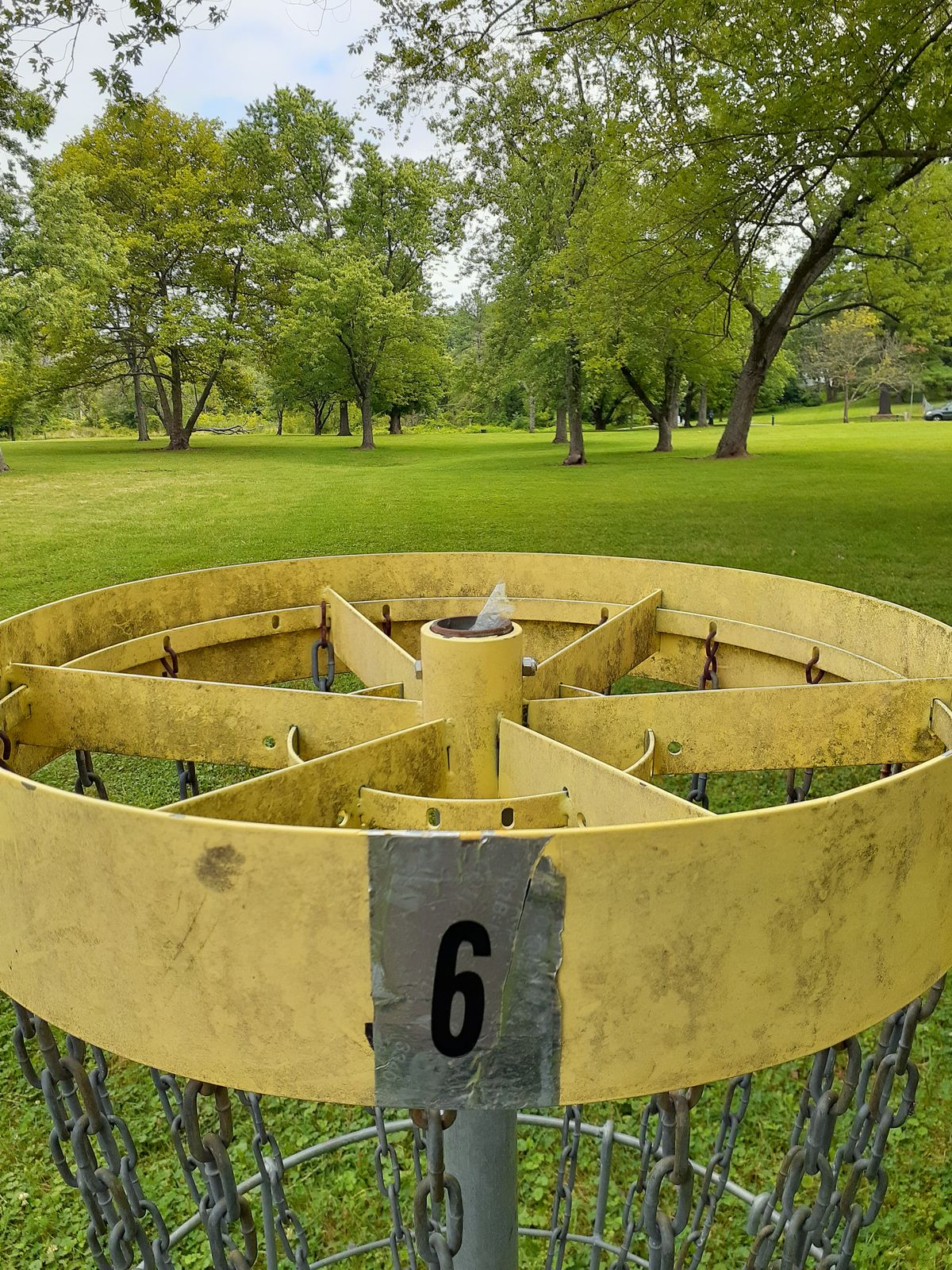 Hole 5 basket (number is wrong)