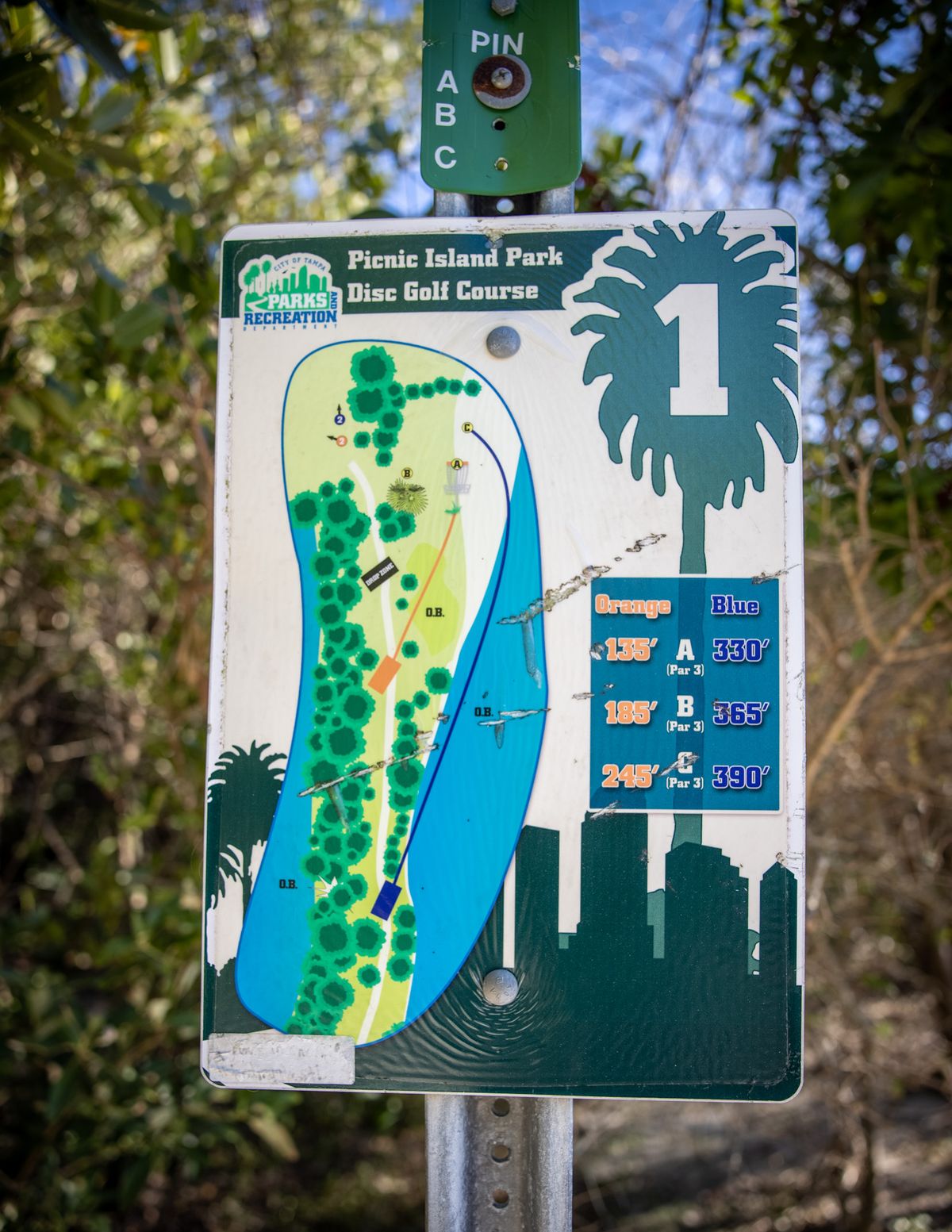 Hole 1 Sign
