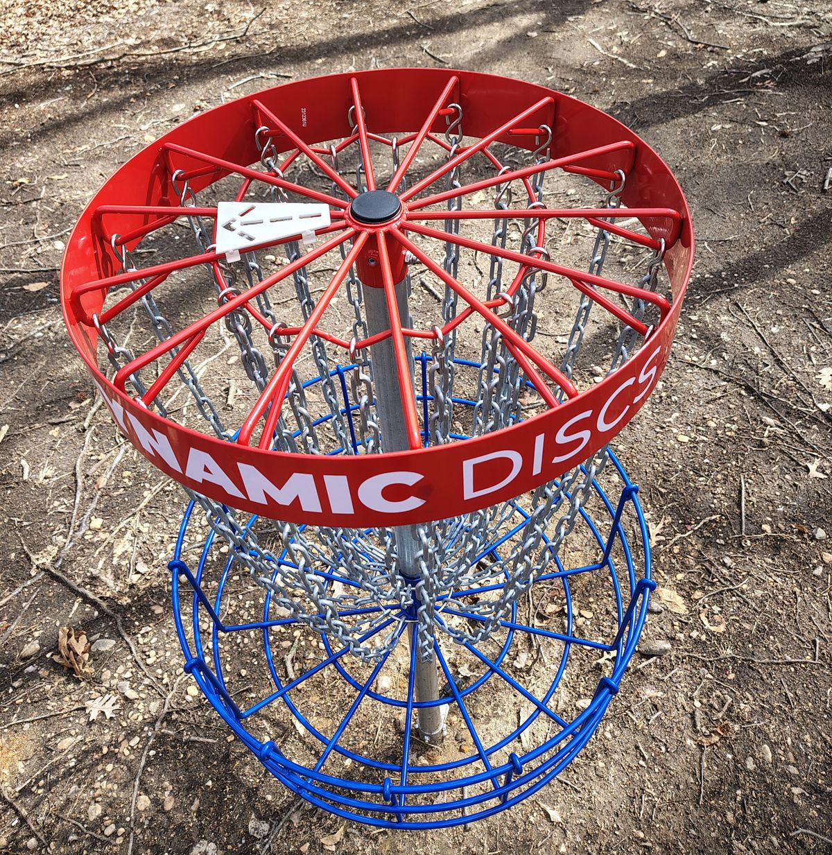 Directional arrows on top of every basket!!!