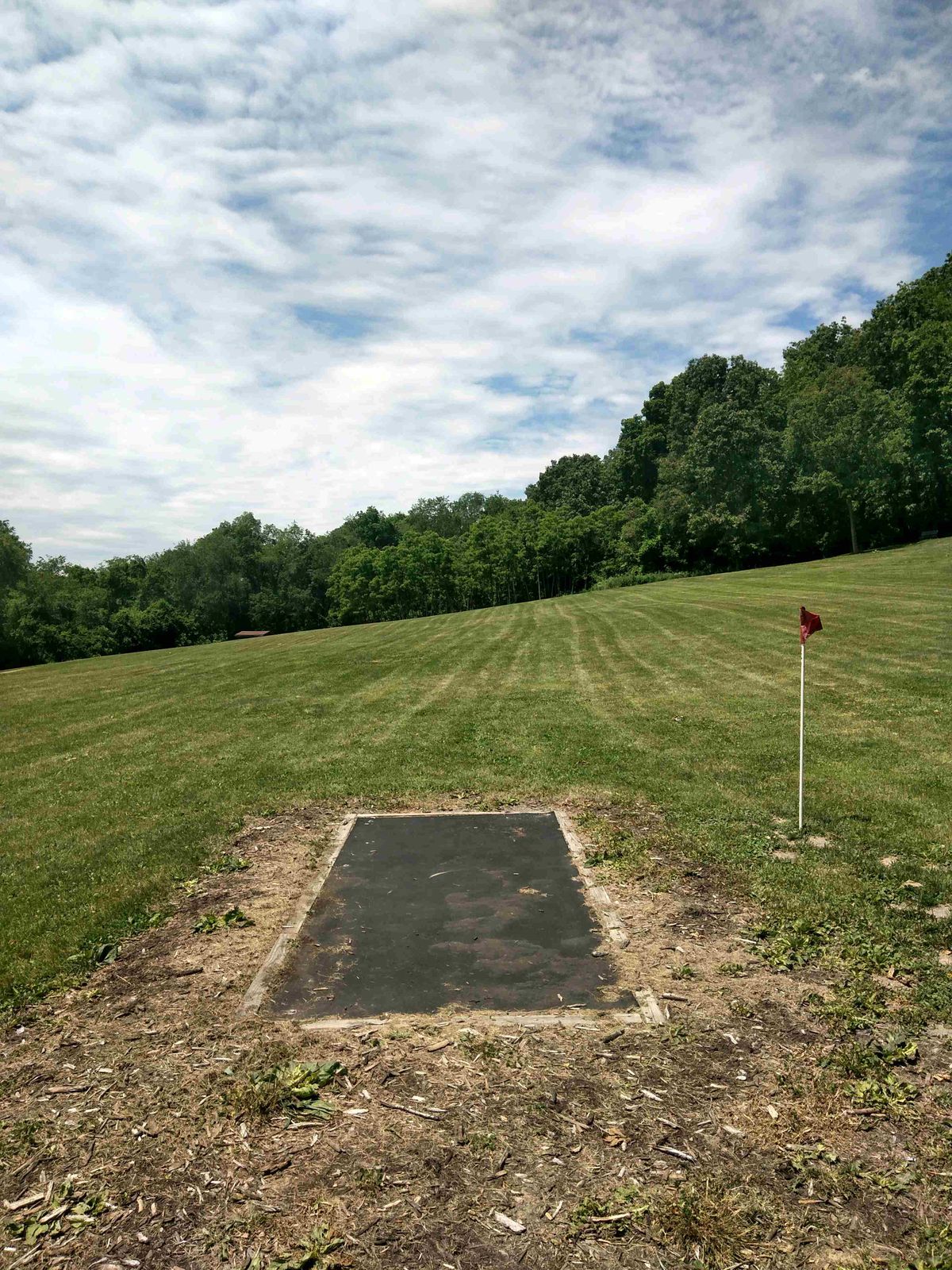 Hole 7 Red (Short) Tee