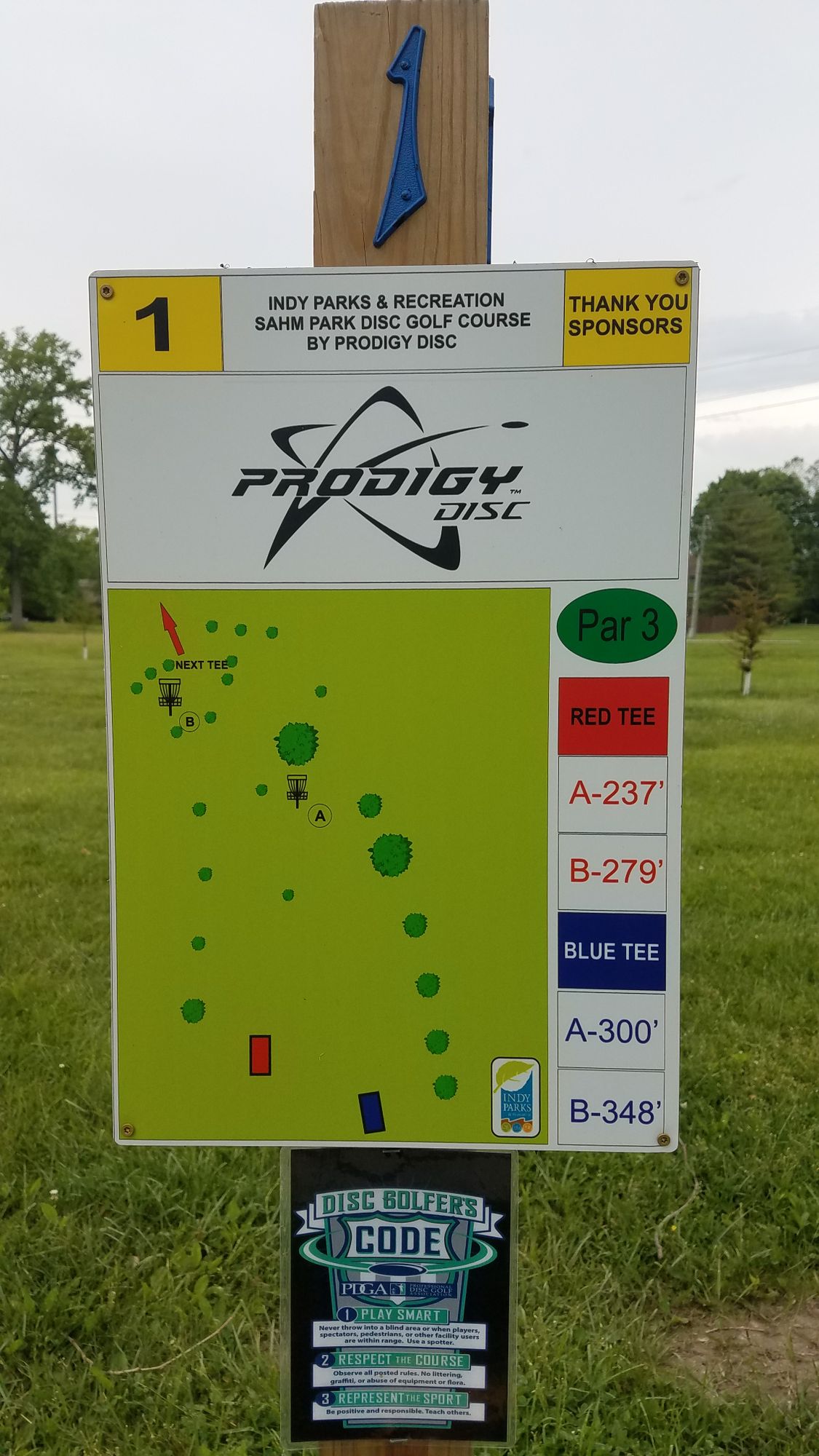 Blue #1 tee sign. Thank you Prodigy for the sponsorship