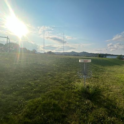 Hole 3 basket