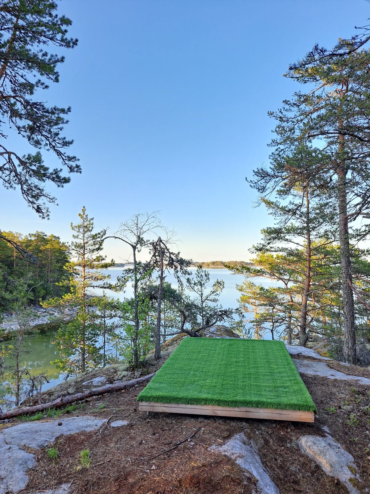 Hole 6, (throws to the other direction.)