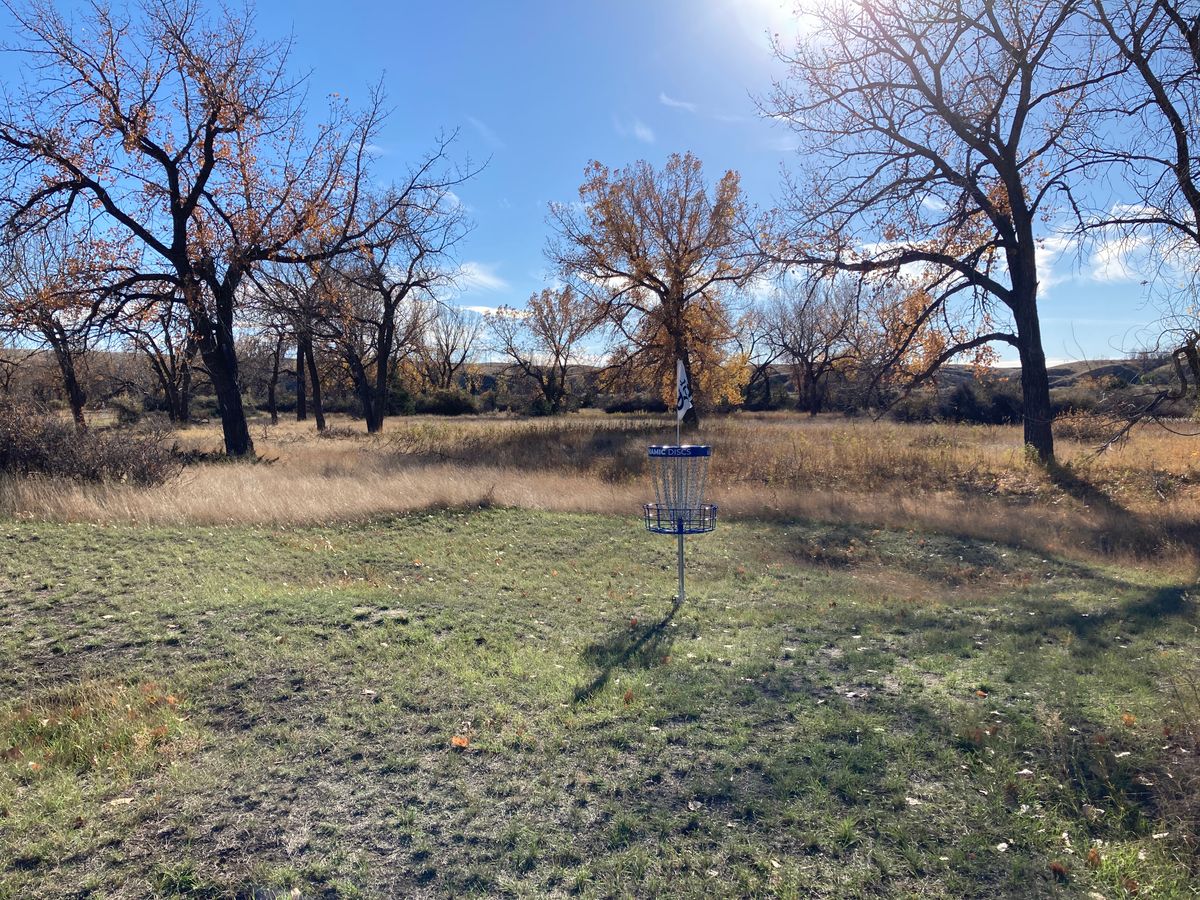 Hole 6 blue basket location