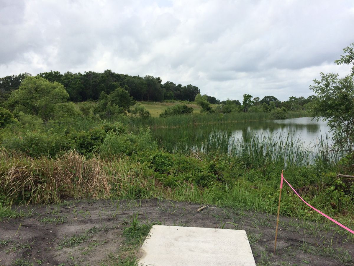 Hole 10 Long Tee Pad