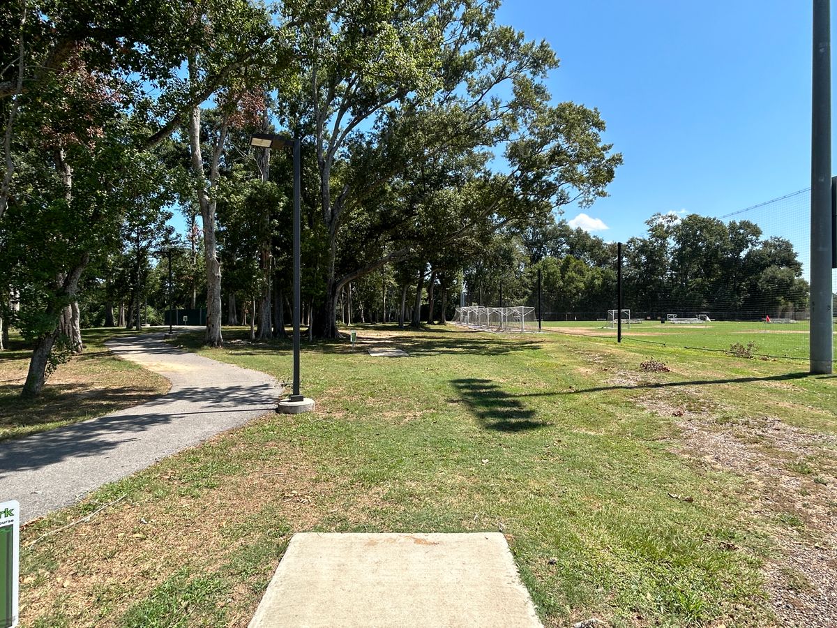 Hole 1 Fairway (White)