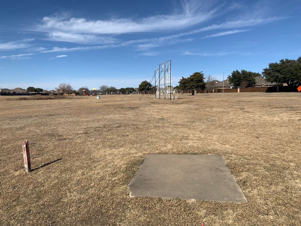 Hole 7 (Christmas lights still up Jan 2021)