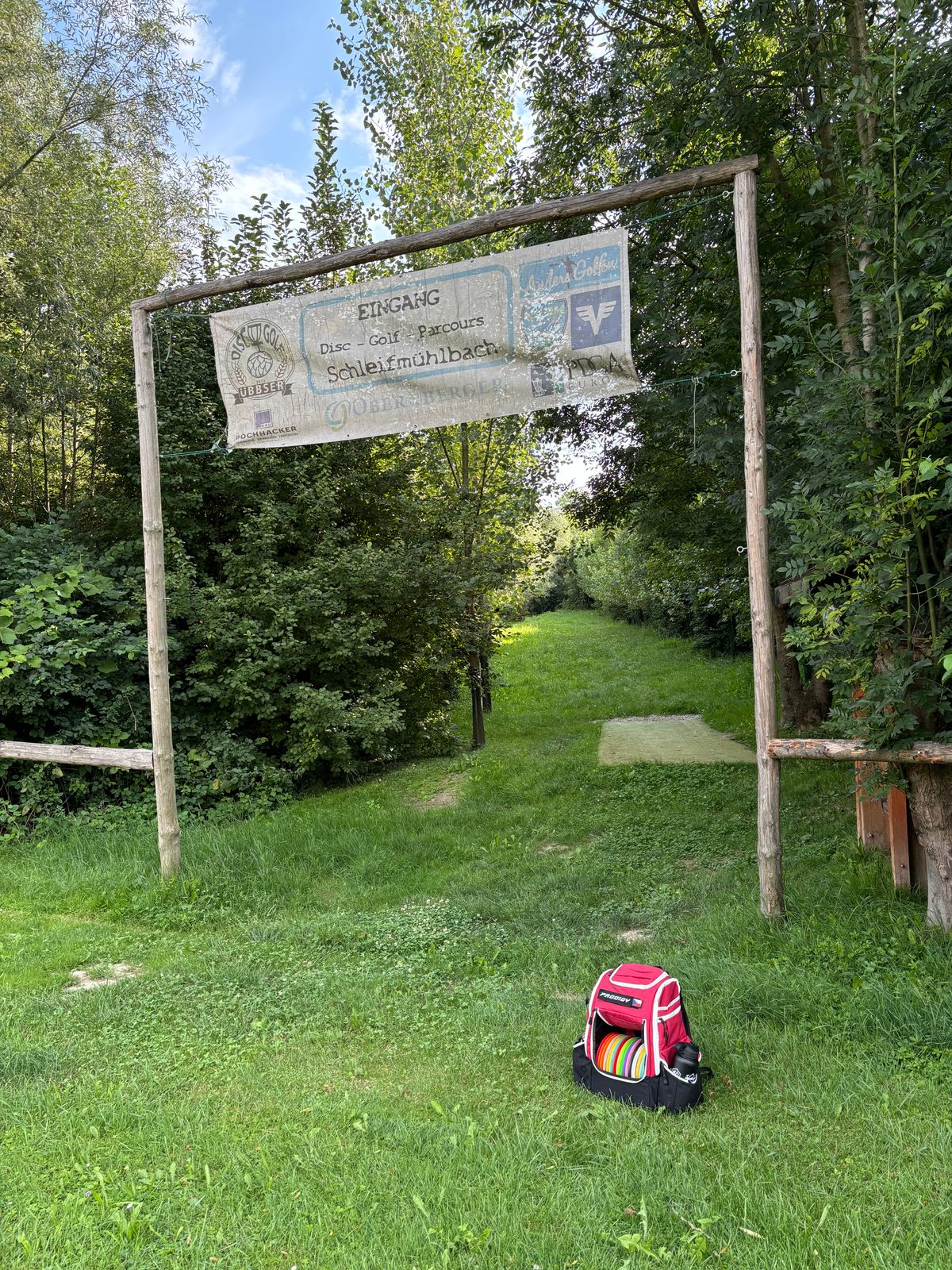 Tee 1