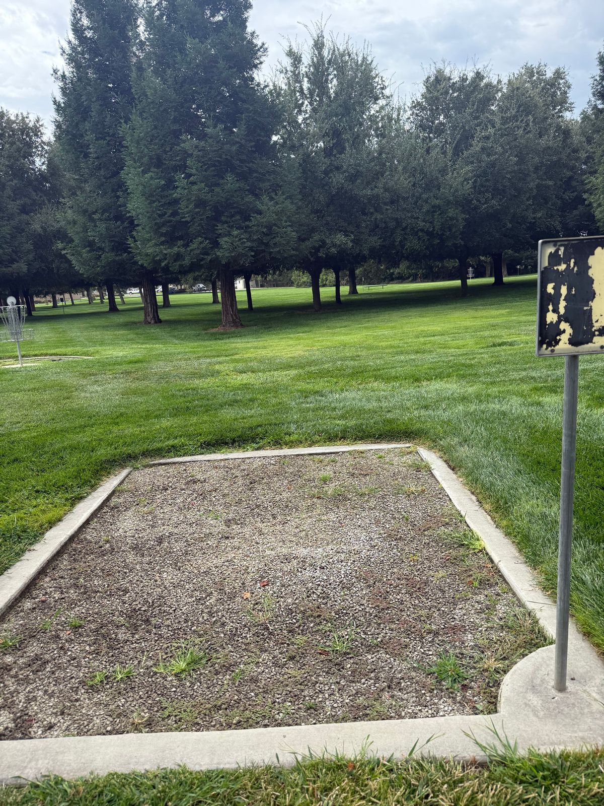 Hole 4 tee pad
