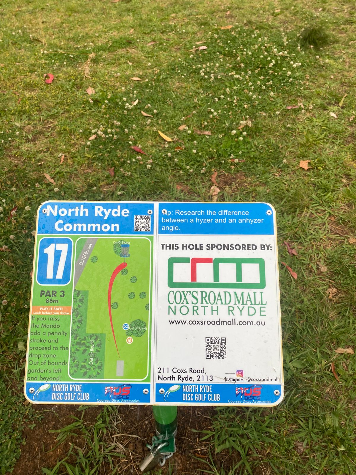 Hole 17 Tee Sign