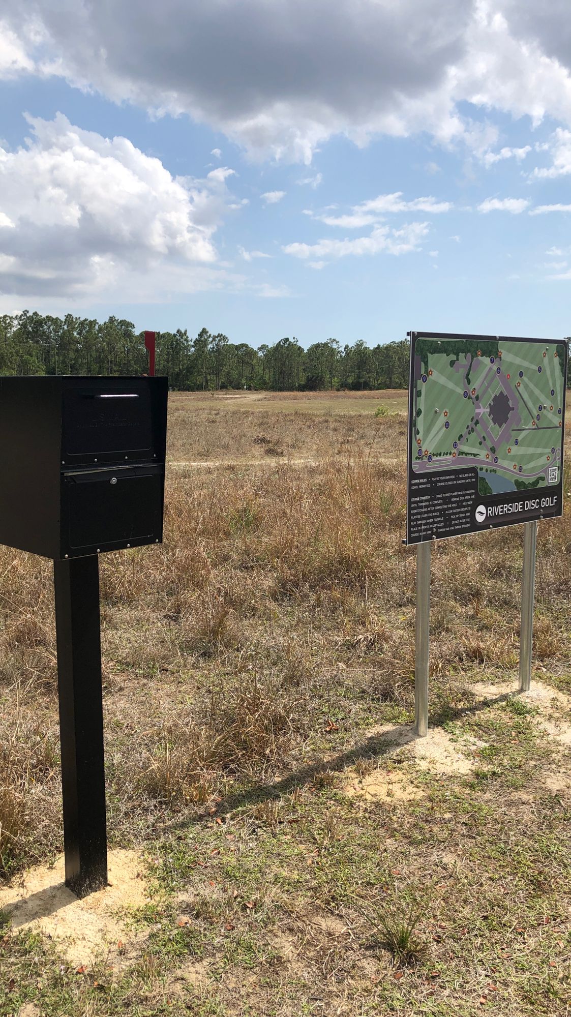 Lost disc locked mailbox