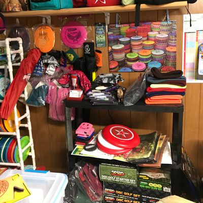 Disc golf accessories and starter sets