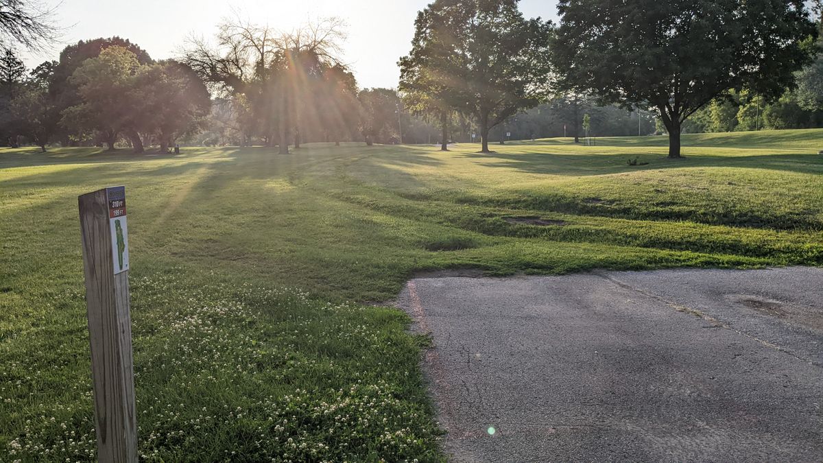 Tee #18