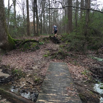 This lil’ niner has a “tucked away” sort of feeling.