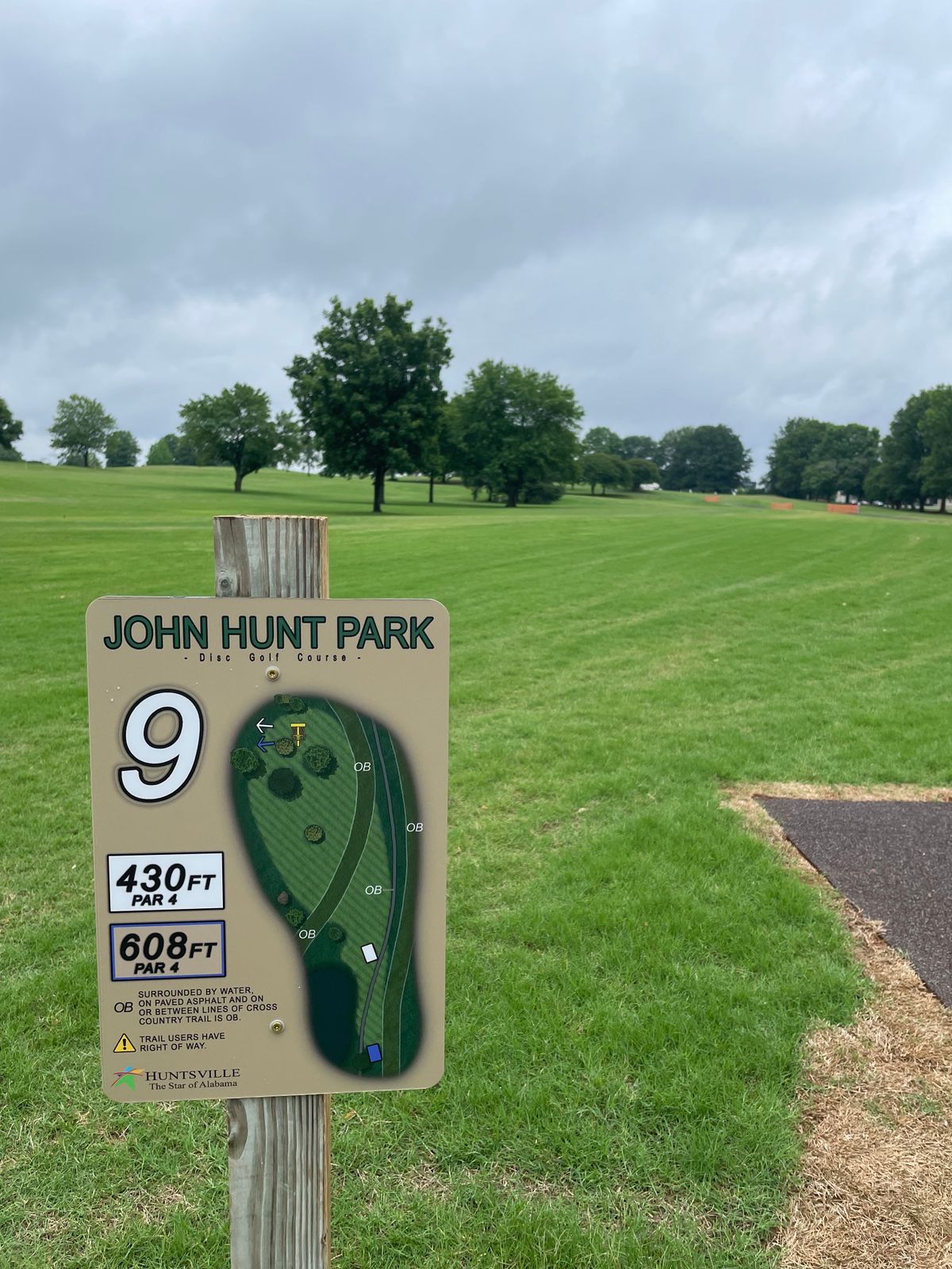 Hole 9 White Tee
