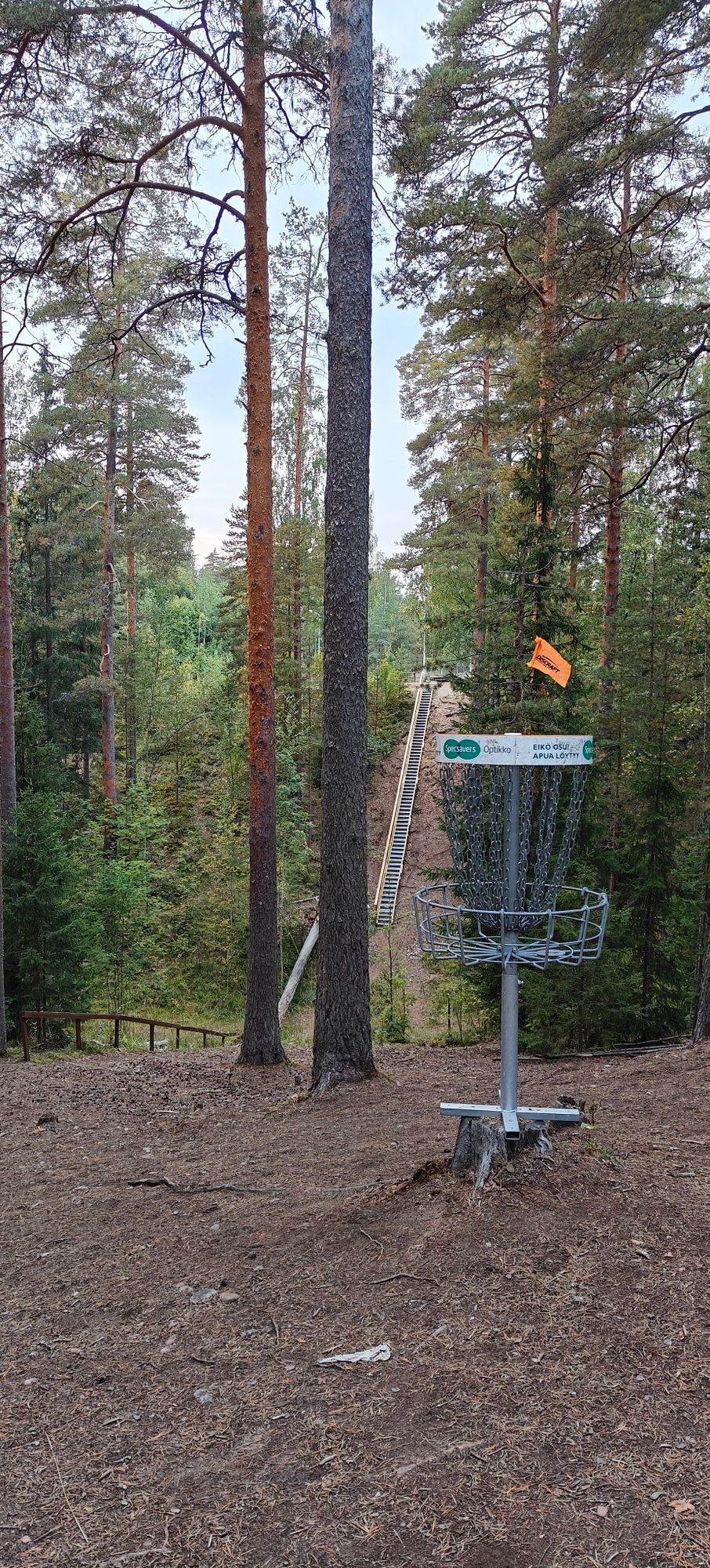 Väylä 6 ja uudet portaat