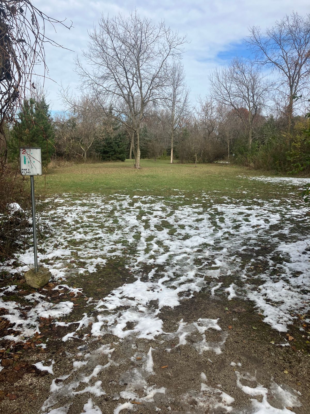 Basket 02 is a small gap hyzer off the tee.