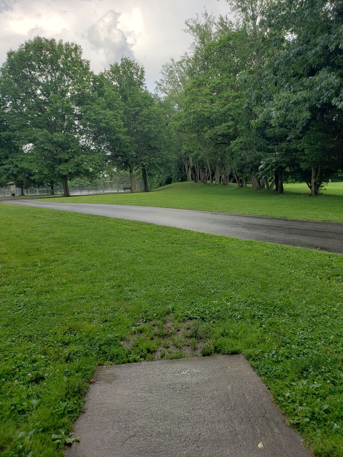 Hole 1 short teepad