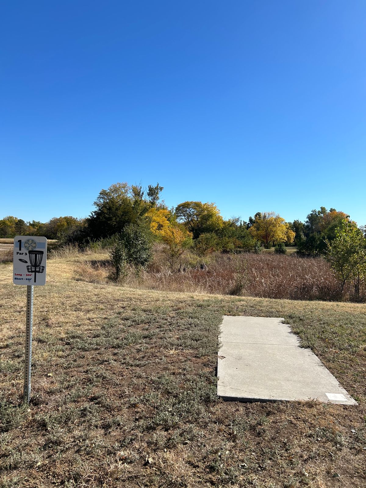 Hole 1 tee