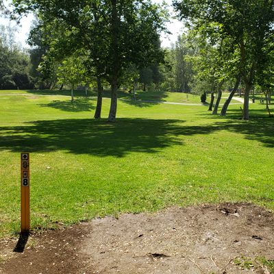 Tee for holes 3 and 8