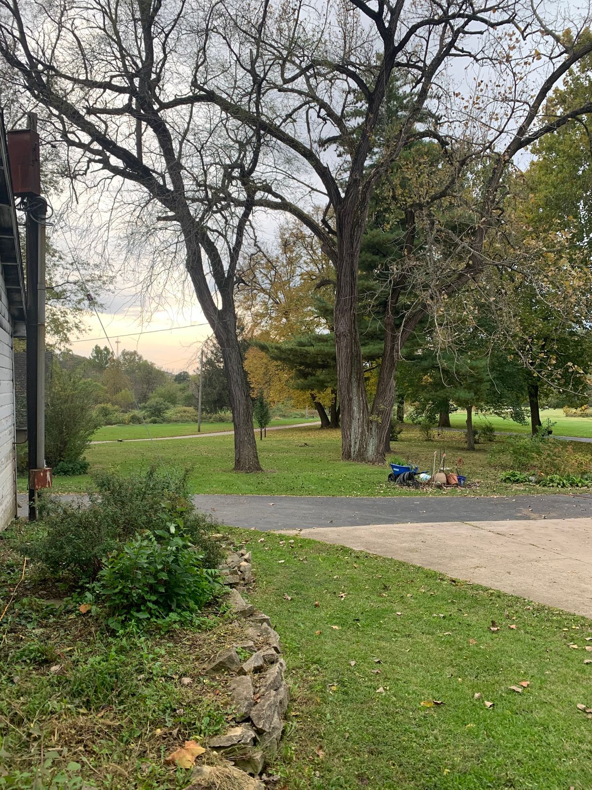 Hole 1 White Tee