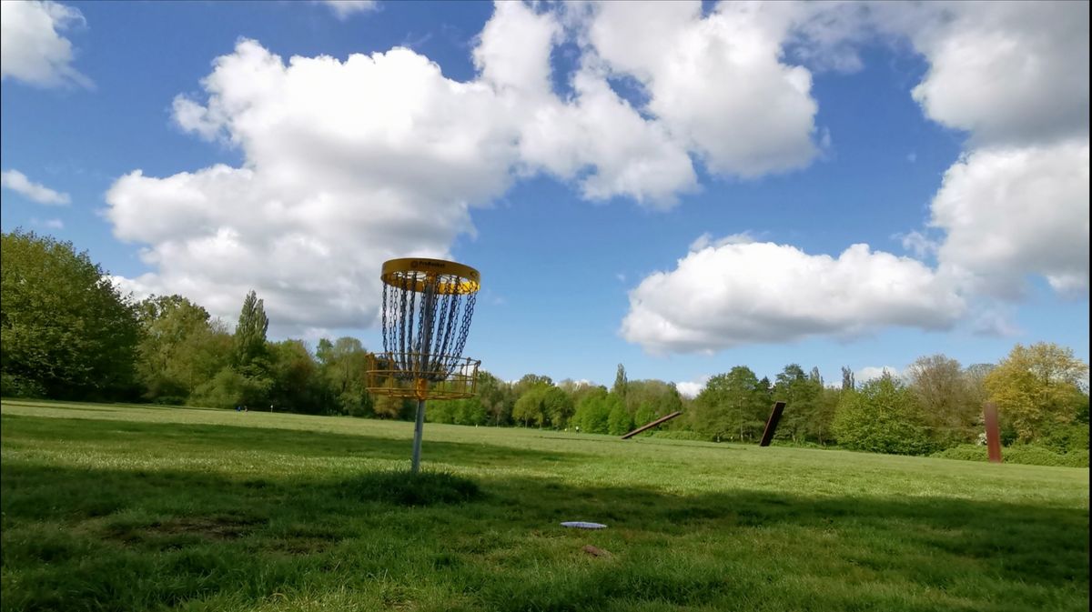 Hole 4 basket, looking over the fairways of holes 5, 6, 7 and 10.