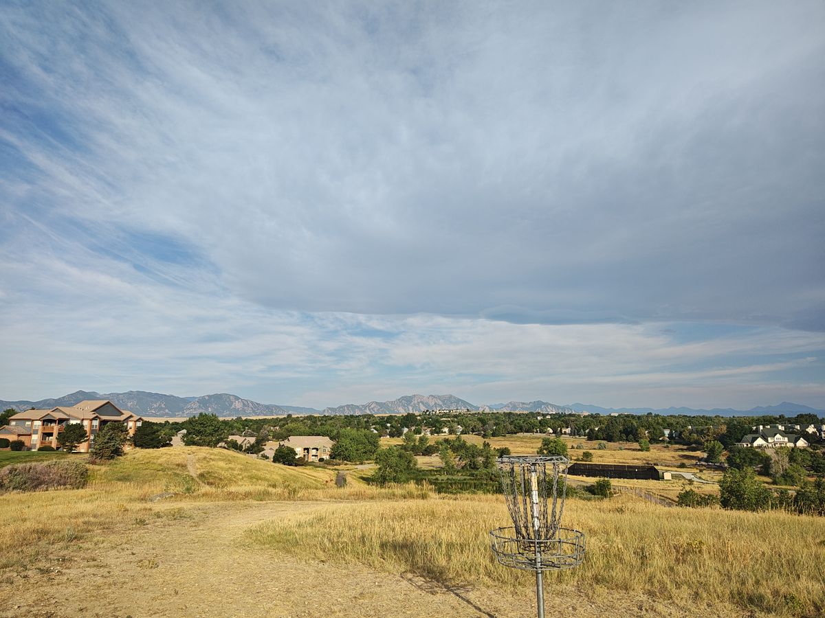 Baskets 6 and 7 have expansive views of the flatirons.