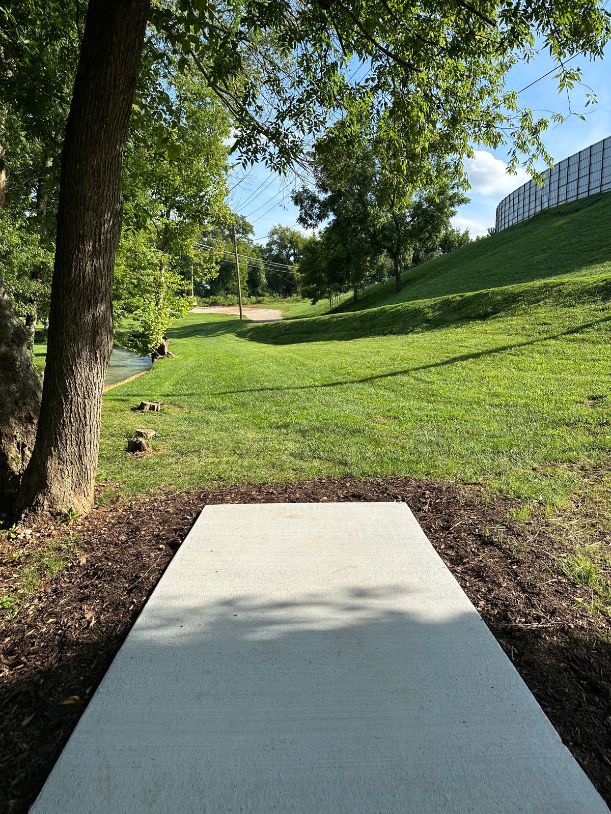 Hole 1 tee