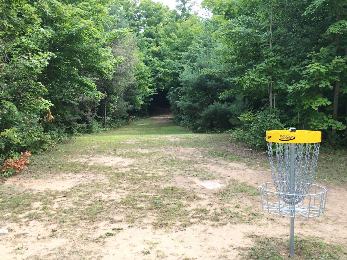 Reverse back up the fairway on hole 18.🇨🇦🍁🌳🇨🇦