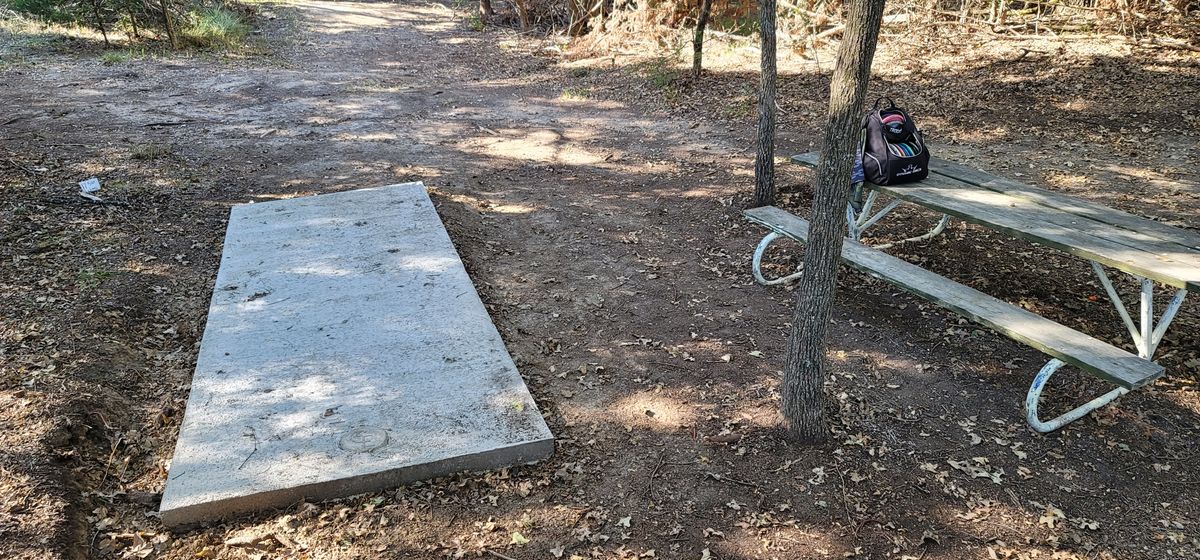 Hole 17 long tee table