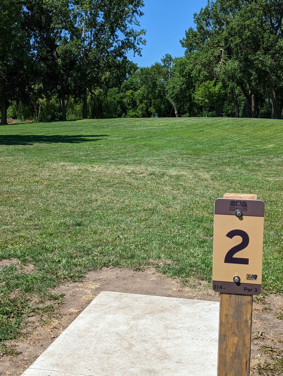 Hole 2. 314 ft, par 3.