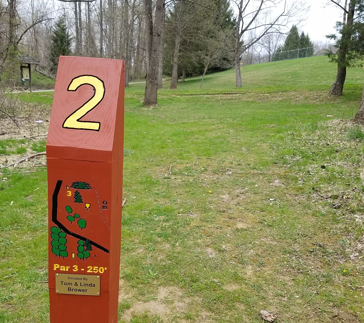 Hole 2 tee