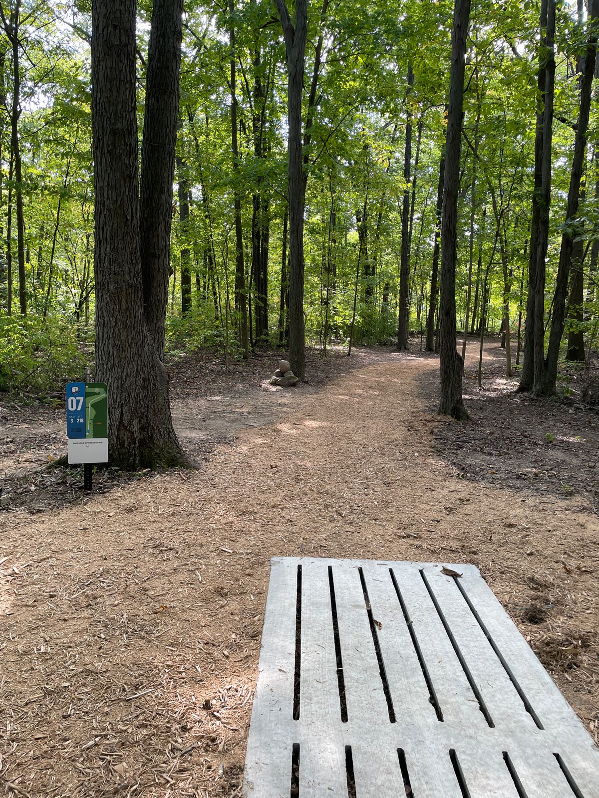 Hole 7 tee-pad