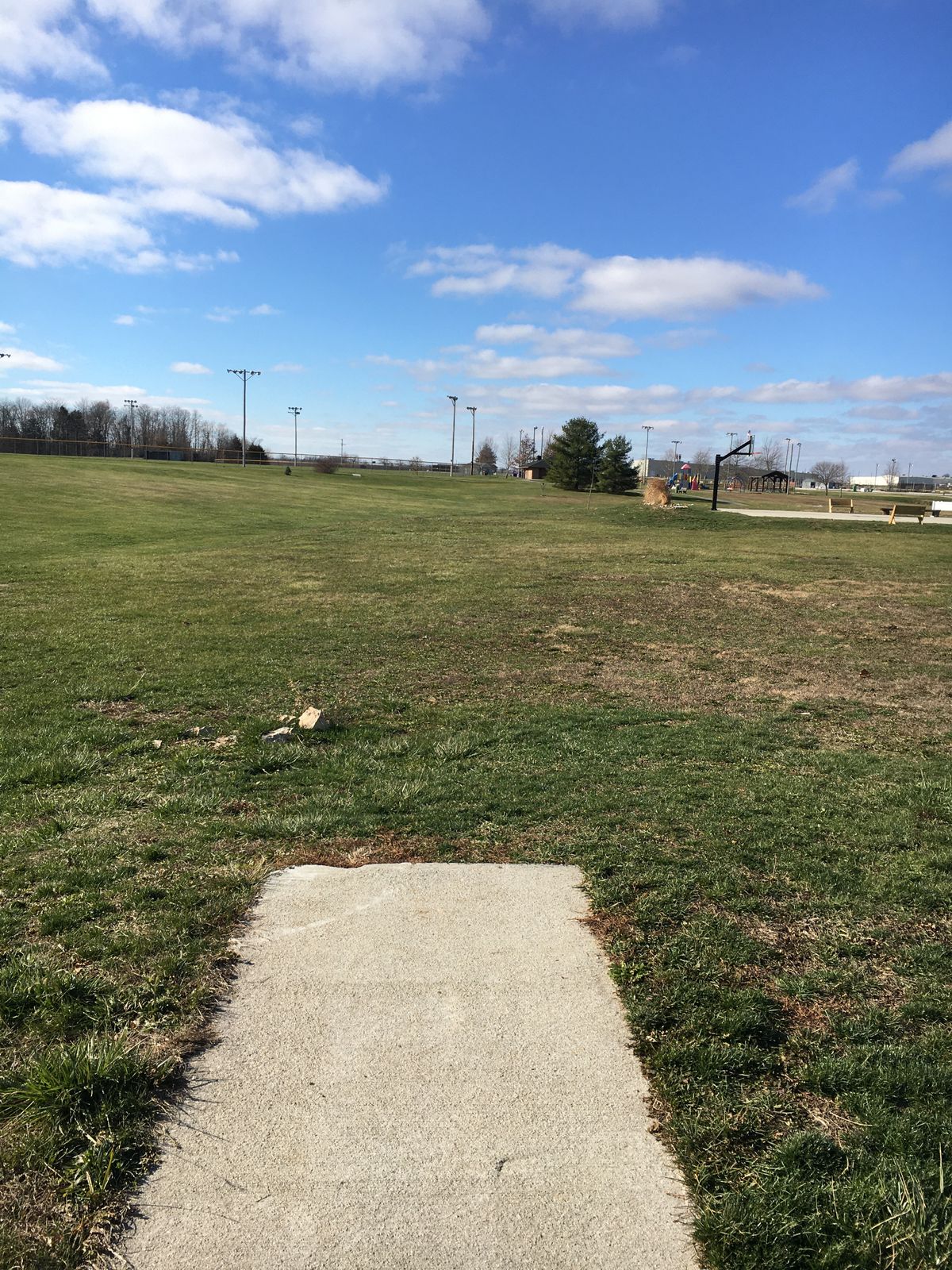 Hole 6. Wide open 415’ par 4