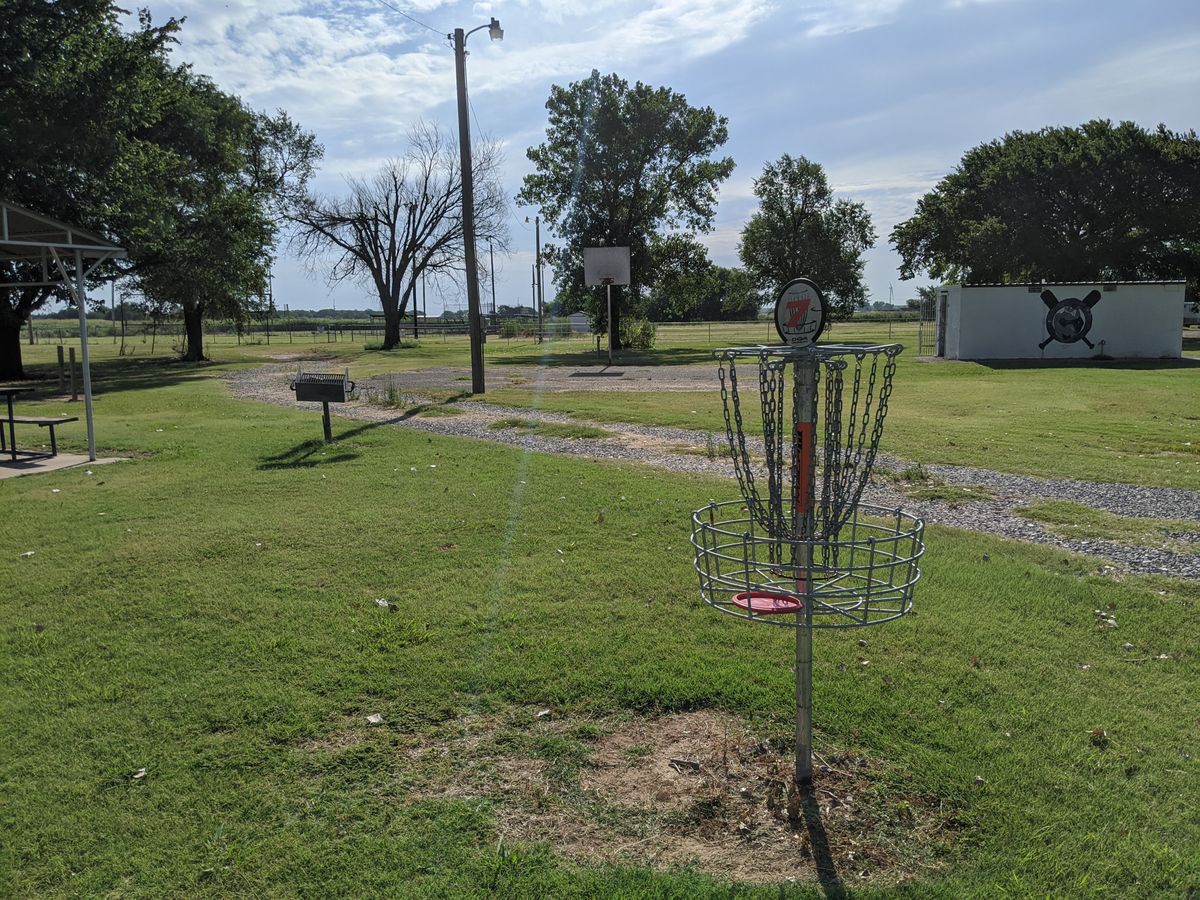 Hole 7 basket