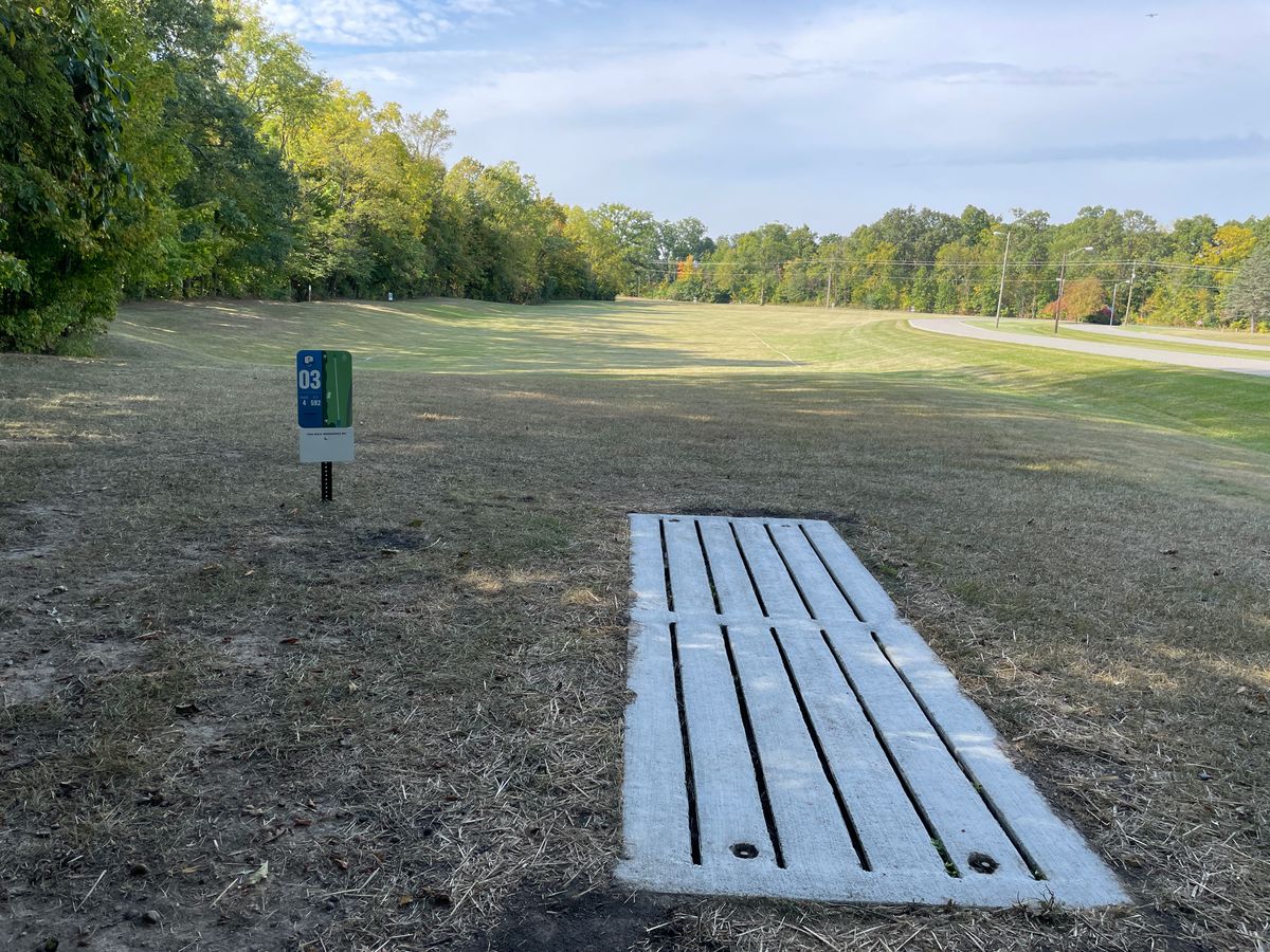 Hole 3 tee-pad