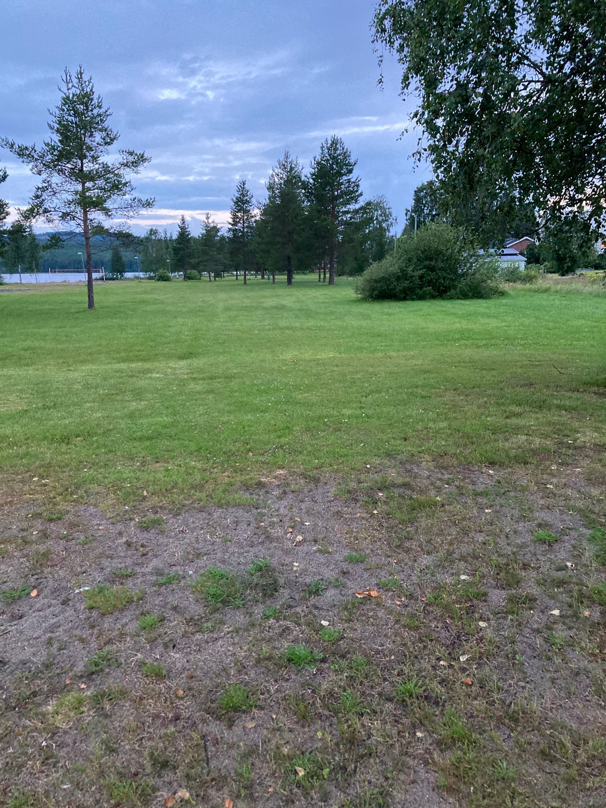 Tee 4