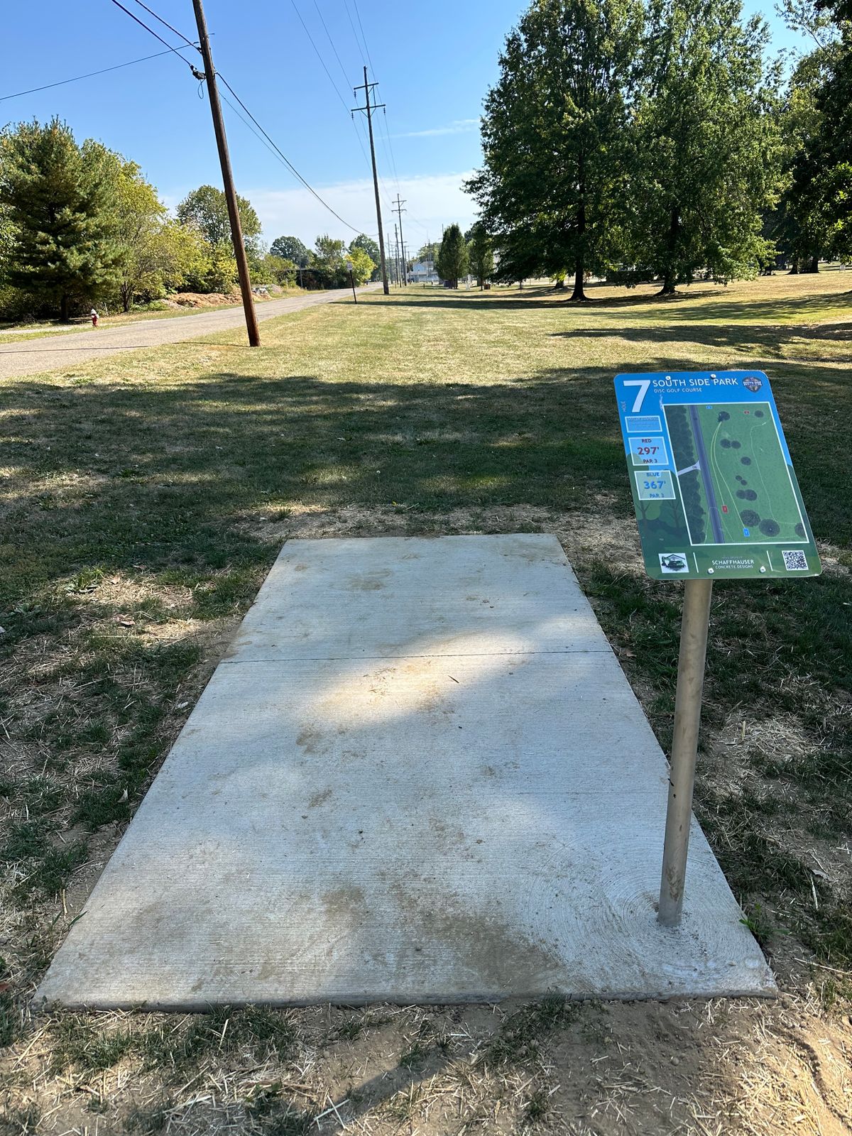Hole 7 Red Tee (Short)