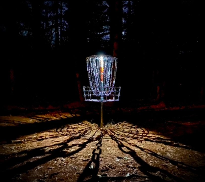 Hole 17. A pin position. Or a UFO. 🛸⛓️‍💥