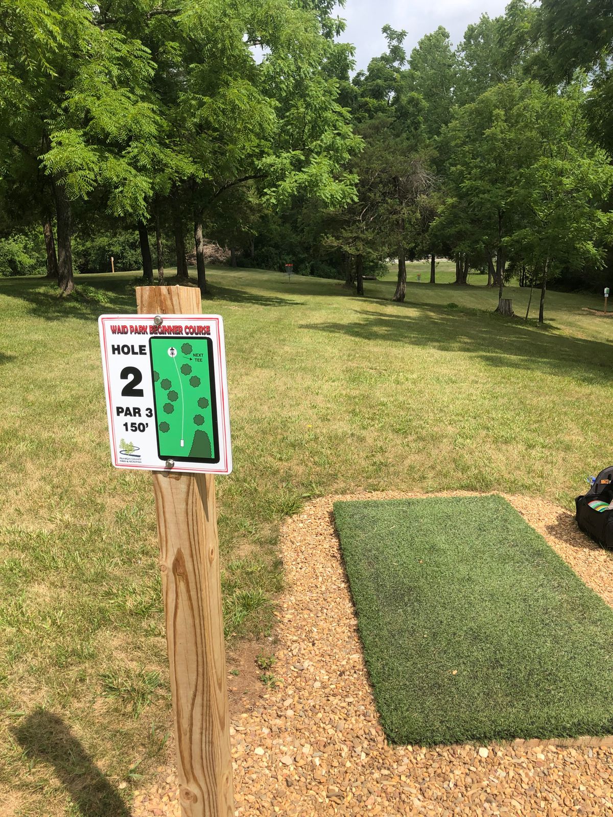 Beginner friendly with different shot shapes and progressive distances to promote learning the sport