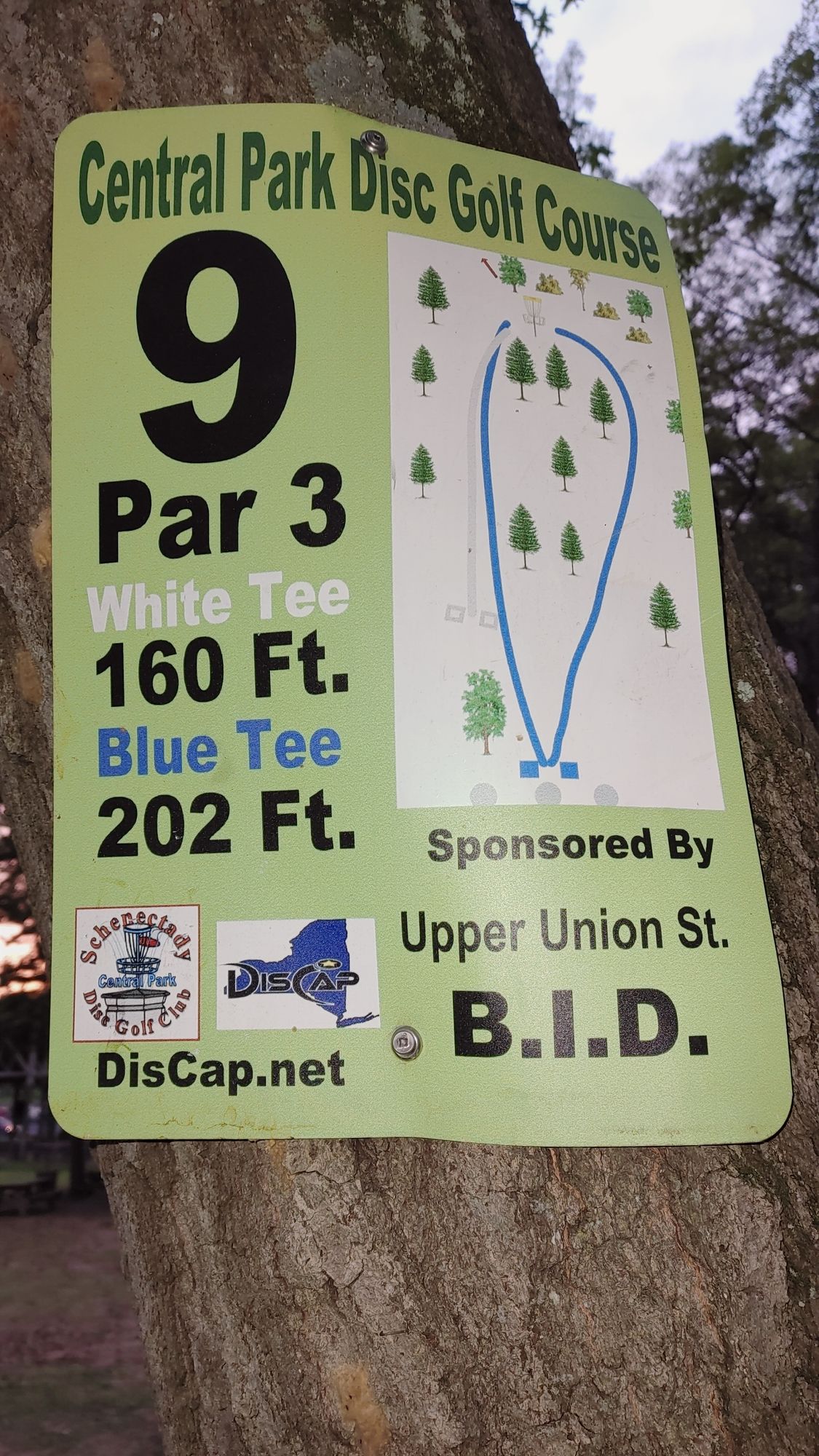 Sign for hole 9