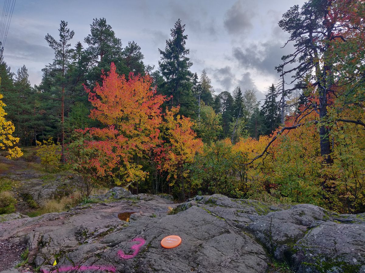 Fall at hole 3