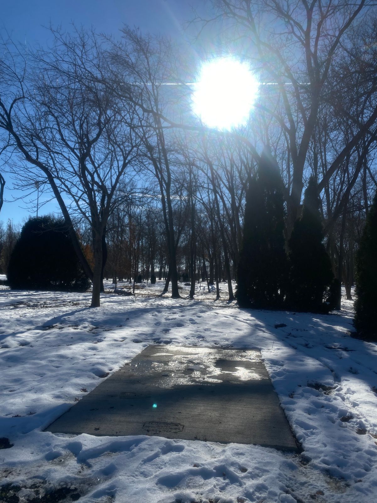 Hole 1 after our first snow for 2022.