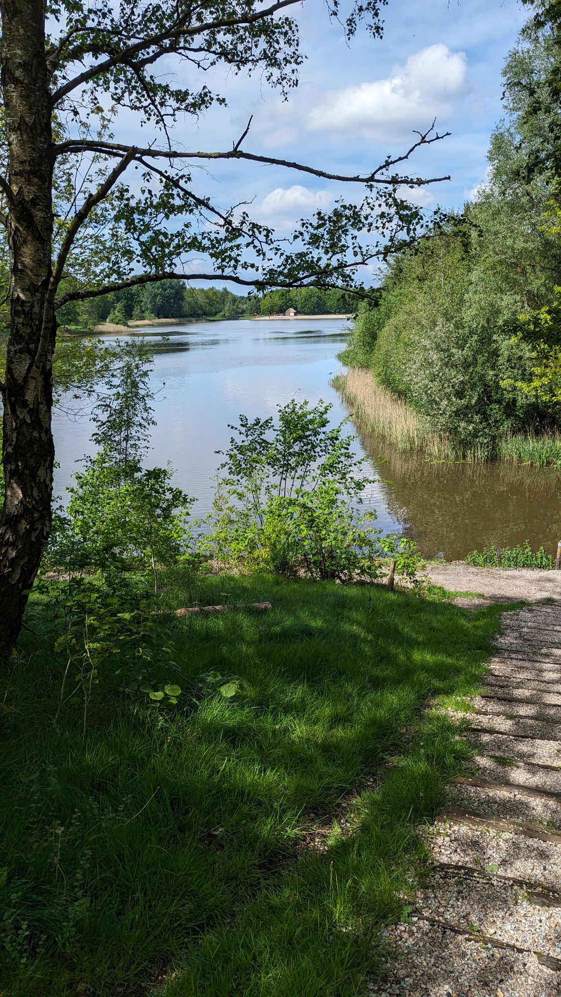 The view when walking down the hill after playing hole 8.
