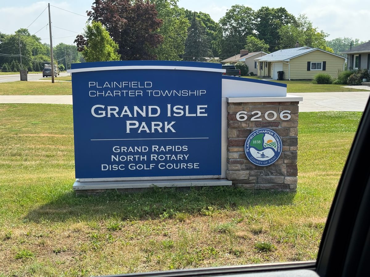 Entrance sign