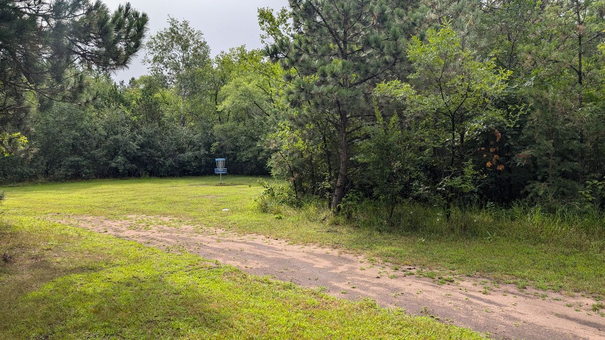 Hole 8 around bend